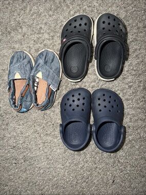 CROCS/TOMS KIDS SHOES LOT